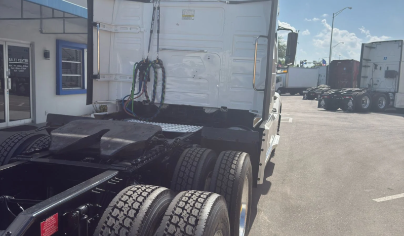 
								2019 Volvo VNL 760  #34 full									