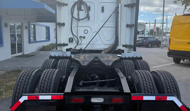 
								2020 Freightliner Cascadia 126″ #23 full									