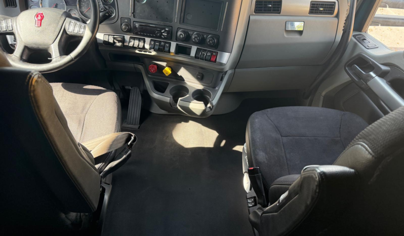 
								2020 Kenworth T680  #31 full									