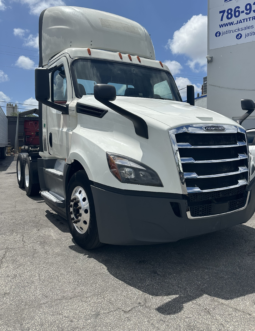 
										2018 Freightliner Day Cab #07 full									