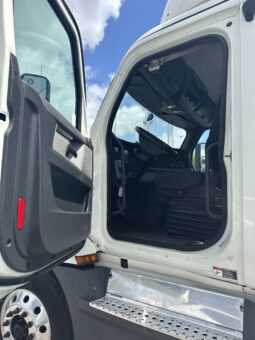
										2018 Freightliner Day Cab #07 full									