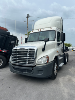 
										2017 Freightliner Day Cab #06 full									