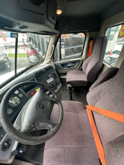 
										2017 Freightliner Day Cab #06 full									