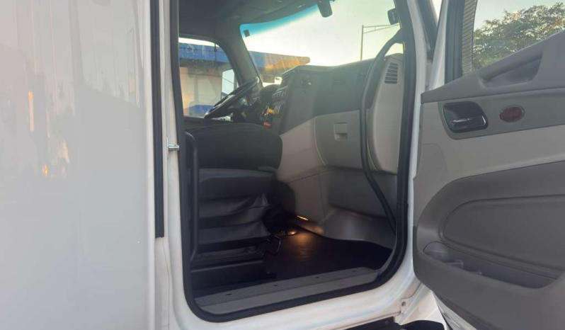 
								2020 Peterbilt 579 #90 full									