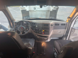 
										2020 Peterbilt 579 #90 full									