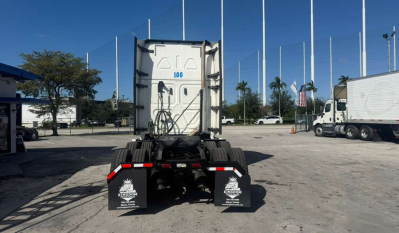 
								2020 Freightliner Cascadia 126″ #100 full									