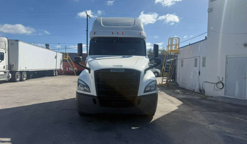 
								2020 Freightliner Cascadia 126″ #100 full									