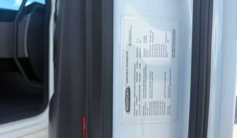 
								2020 Freightliner Cascadia 126″ #100 full									