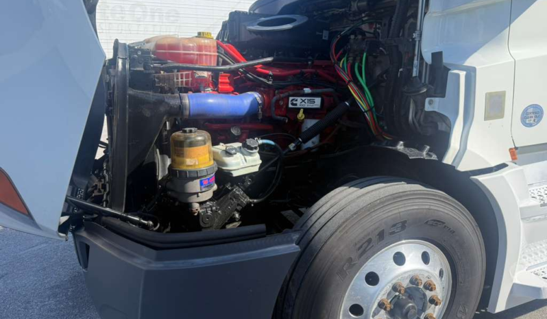 
								2020 Freightliner Cascadia 126″ #100 full									