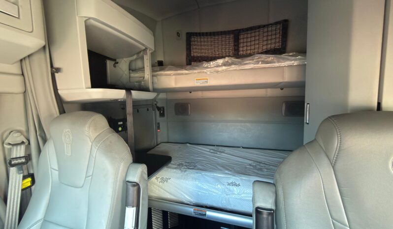 
								2020 Kenworth T680  #A8 full									