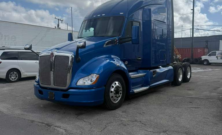 
								2020 Kenworth T680  #A12 full									