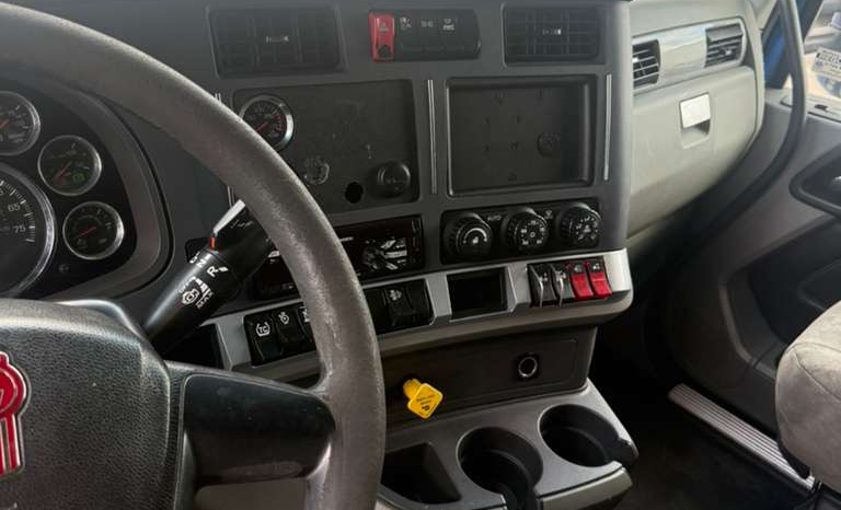 
								2020 Kenworth T680  #A12 full									