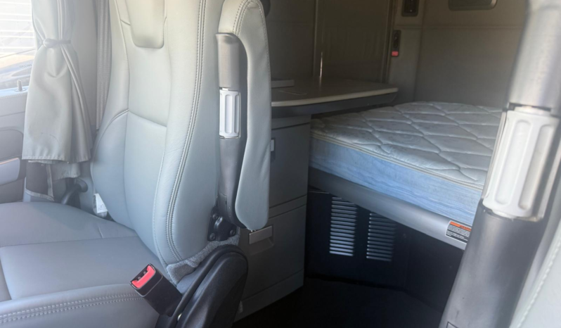 
								2021 Kenworth T680  #A9 full									