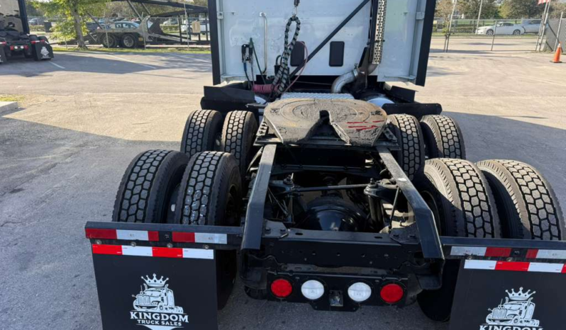 
								2022 Kenworth T680 #A11 full									