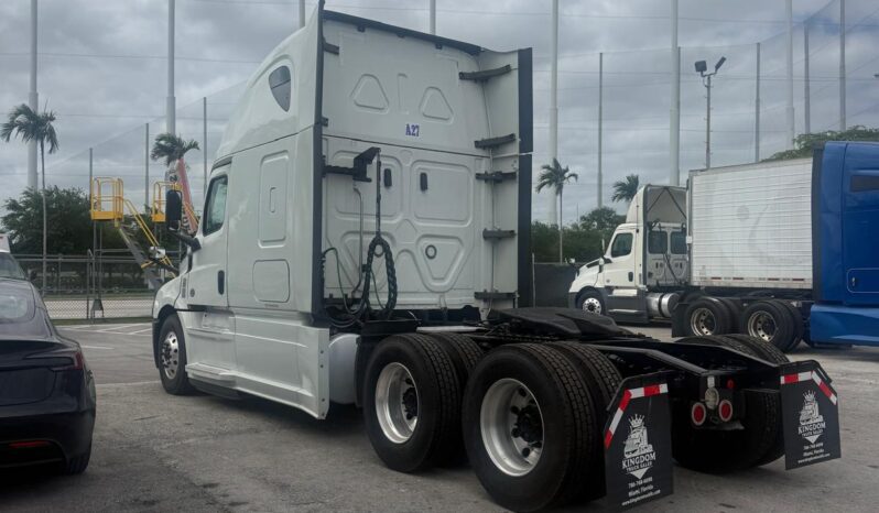 
								2020 Freightliner Cascadia 126″  #A27 full									