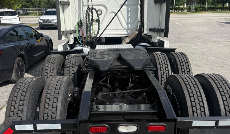 
								2020 Freightliner Cascadia 126″  #A28 full									