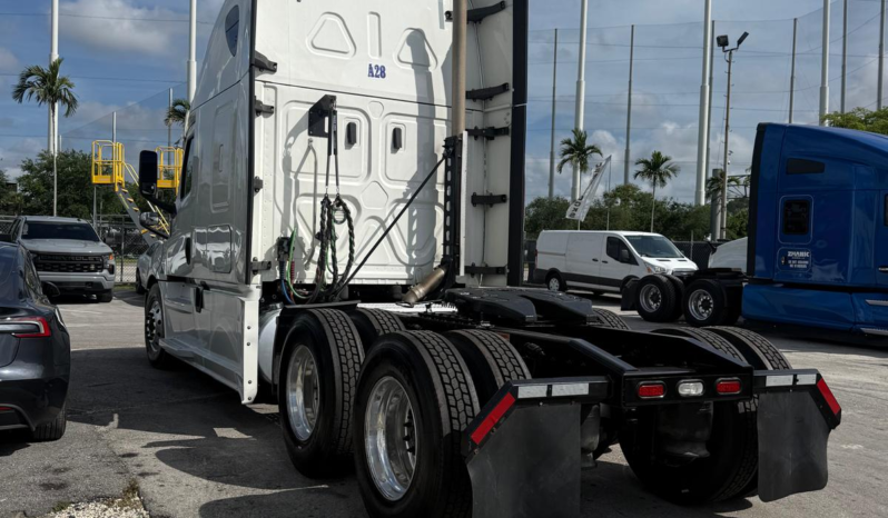 
								2020 Freightliner Cascadia 126″  #A28 full									