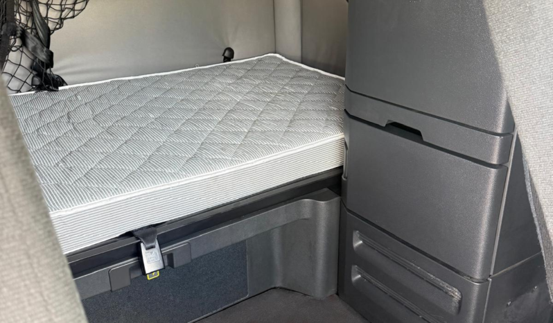 
								2020 Freightliner Cascadia 126″  #A28 full									