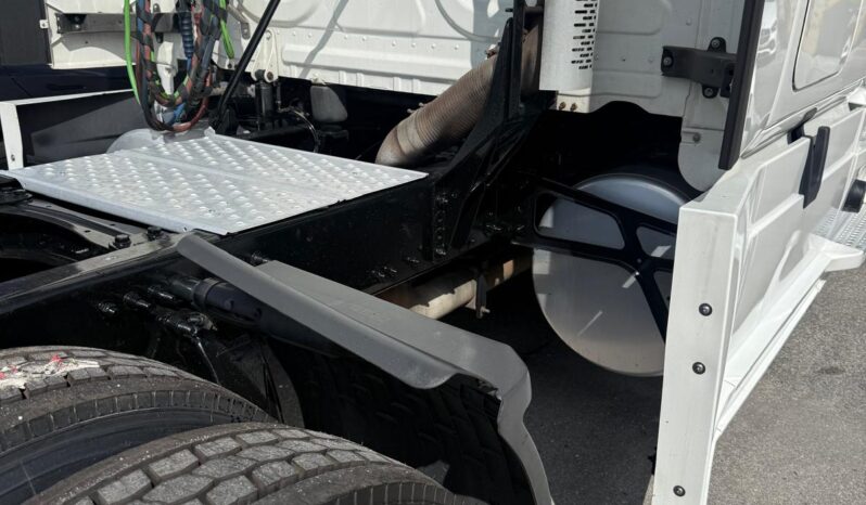 
								2020 Freightliner Cascadia 126″  #A28 full									