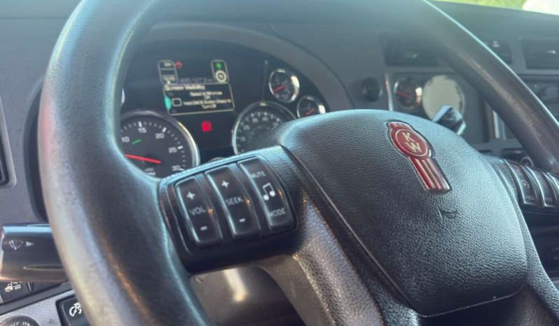 
								2021 Kenworth T680  #A38 full									