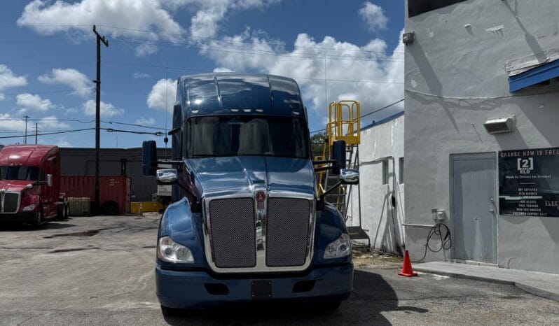 
								2021 Kenworth T680  #A45 full									
