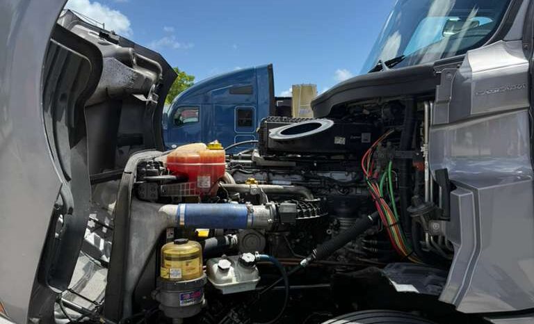 
								2020 Freightliner Cascadia 126′  #A44 full									