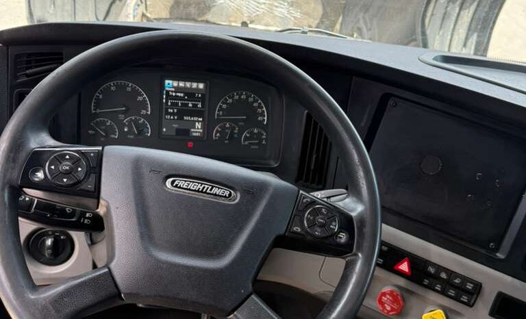 
								2020 Freightliner Cascadia 126′  #A44 full									
