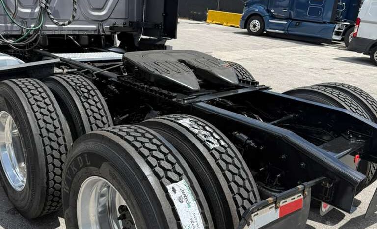 
								2020 Freightliner Cascadia 126′  #A44 full									