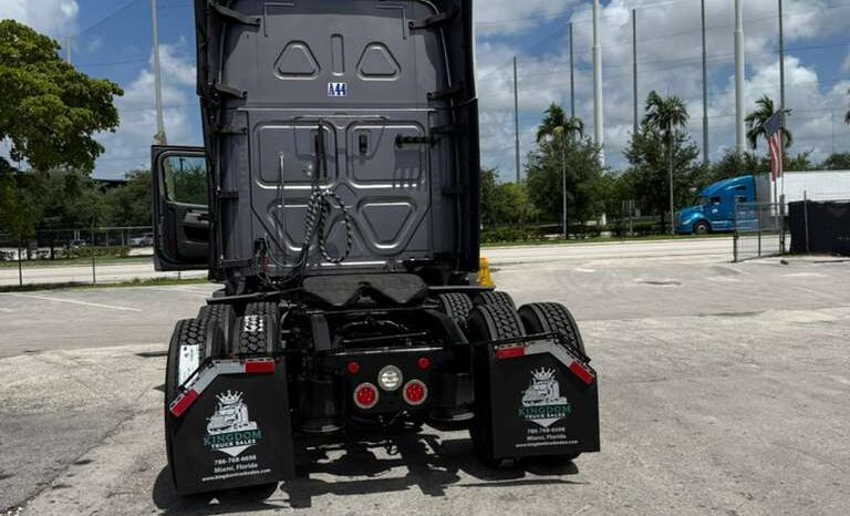 
								2020 Freightliner Cascadia 126′  #A44 full									