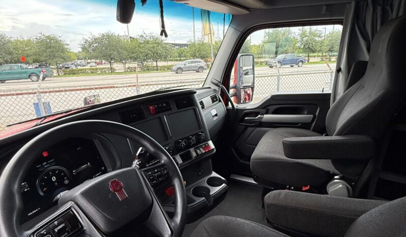 
								2022 Kenworth T680  #A41 full									