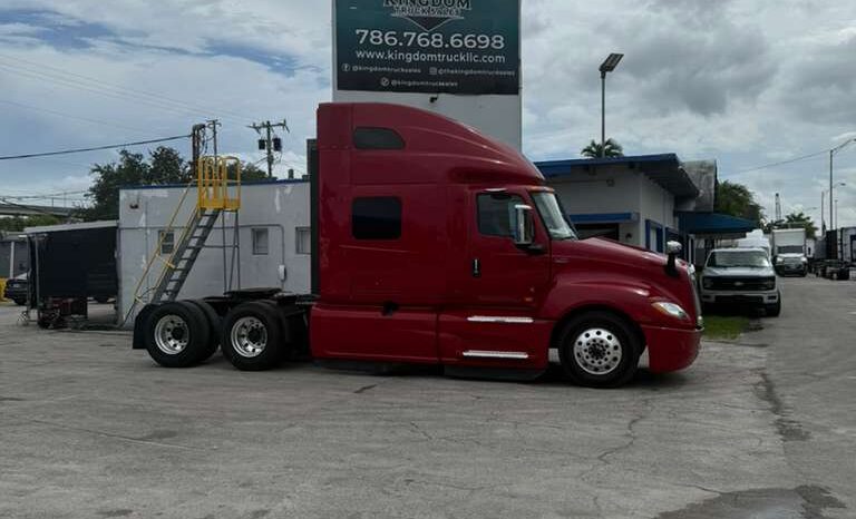 
								2021 International LT625  #A48 full									