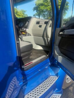 
										2022 Kenworth T680  #A51 full									