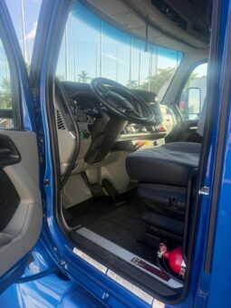 
										2022 Kenworth T680  #A51 full									