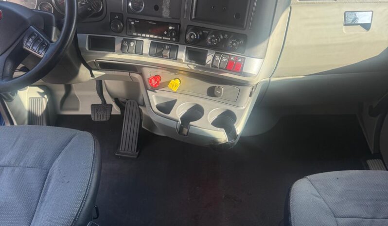 
								2022 Kenworth T680  #A51 full									