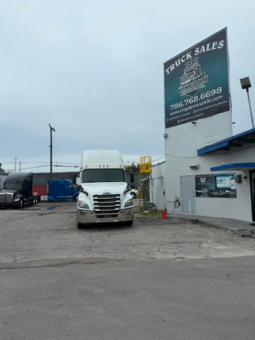 
										2019 Freightliner Cascadia  #A57 full									