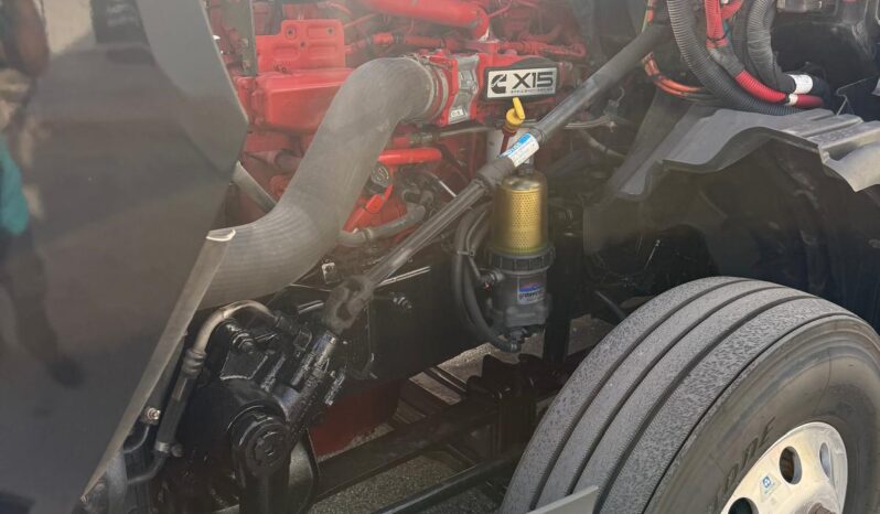 
								2019 International LT625  #A56 full									