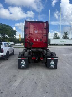 
										2022 International LT625  #A70 full									
