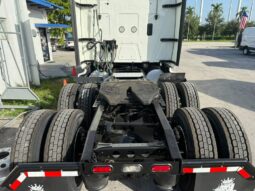 
										2022 International LT625  #A74 full									