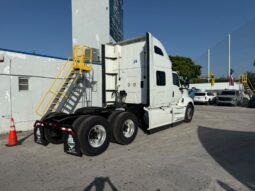 
										2022 International LT625  #A74 full									