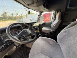 
										2022 International LT625  #A74 full									