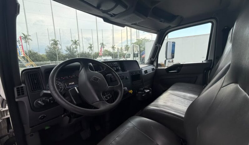 
								2019 International 4300  #A67 full									