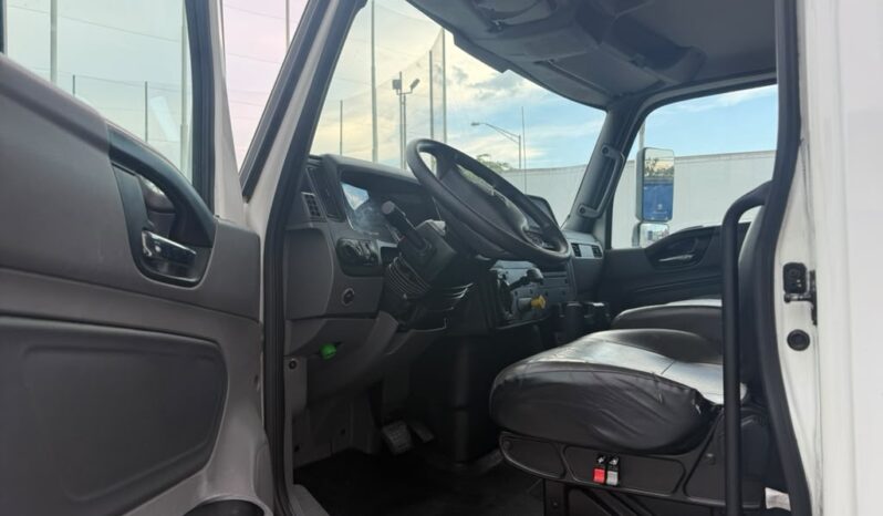 
								2019 International 4300  #A67 full									