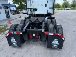 
										2022 International LT625  #A75 full									